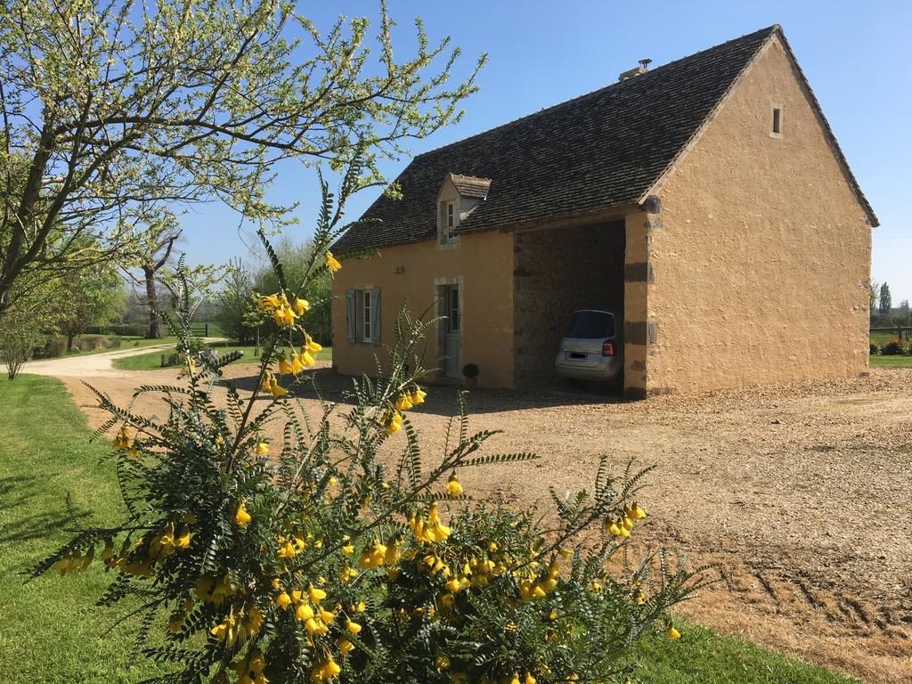 Gite De La Hertaudiere Montbizot المظهر الخارجي الصورة